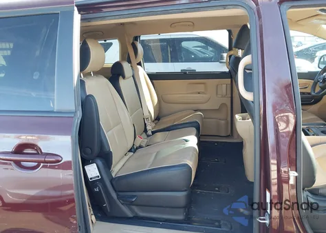 2017 Kia Sedona Lx z USA, uszkodzony, nr VIN KNDMB5C1XH6320142